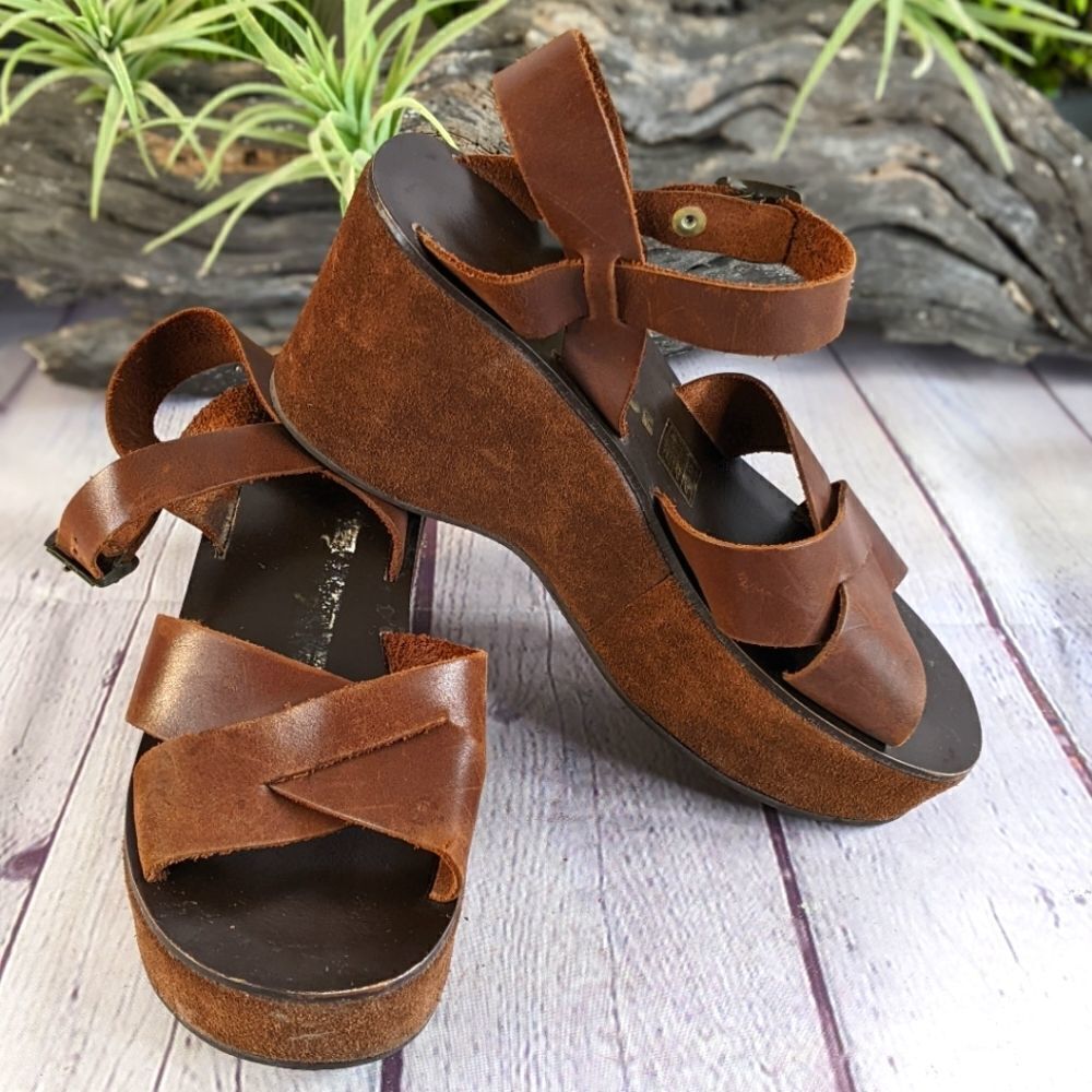 Kork-Ease AVAโCLASSICย NaturalโVachettaโLeatherโPlatformโWedgeโSandals